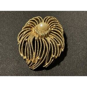 Vintage Caroline Edmonds Waterfall Gold Tone Faux Pearl Brooch